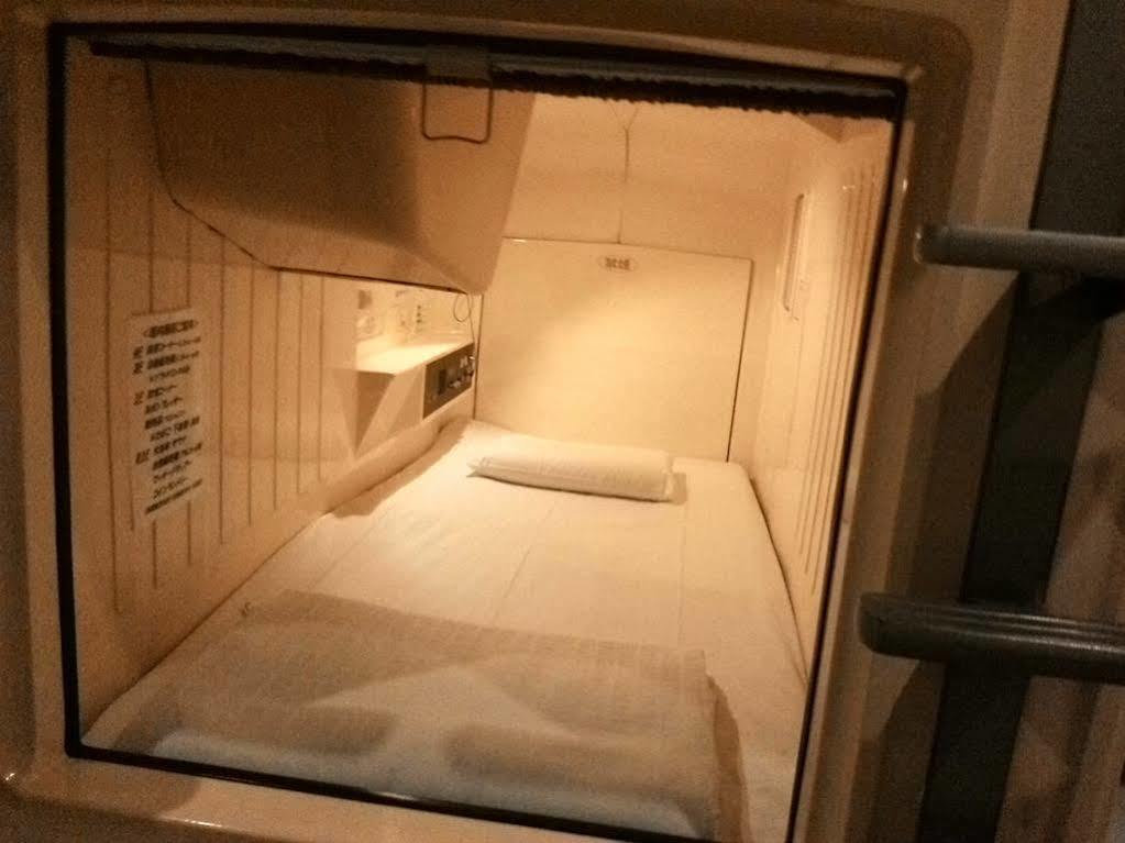 Capsule Land Yushima Hotell Tokyo Eksteriør bilde
